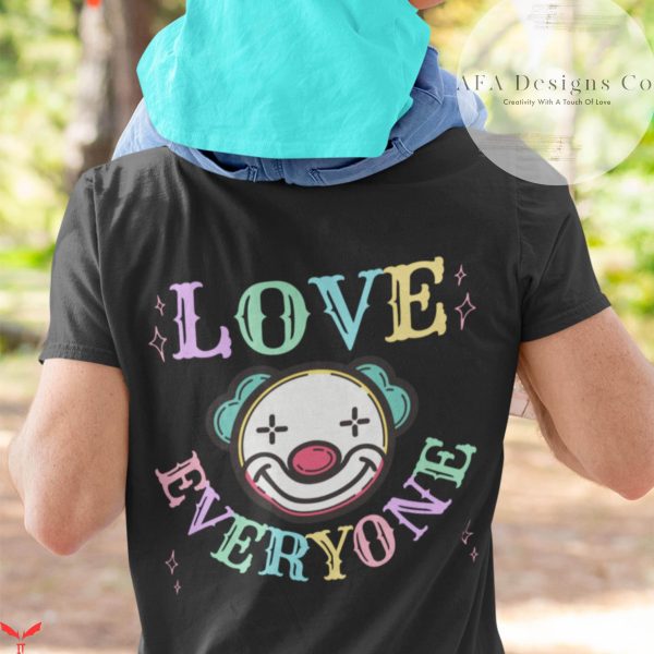 IT The Clown T-Shirt Love Everyone Cute Funny Clown