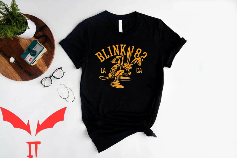 Blink 182 T-Shirt Vintage World Tour Pop-Punk Band Reunite