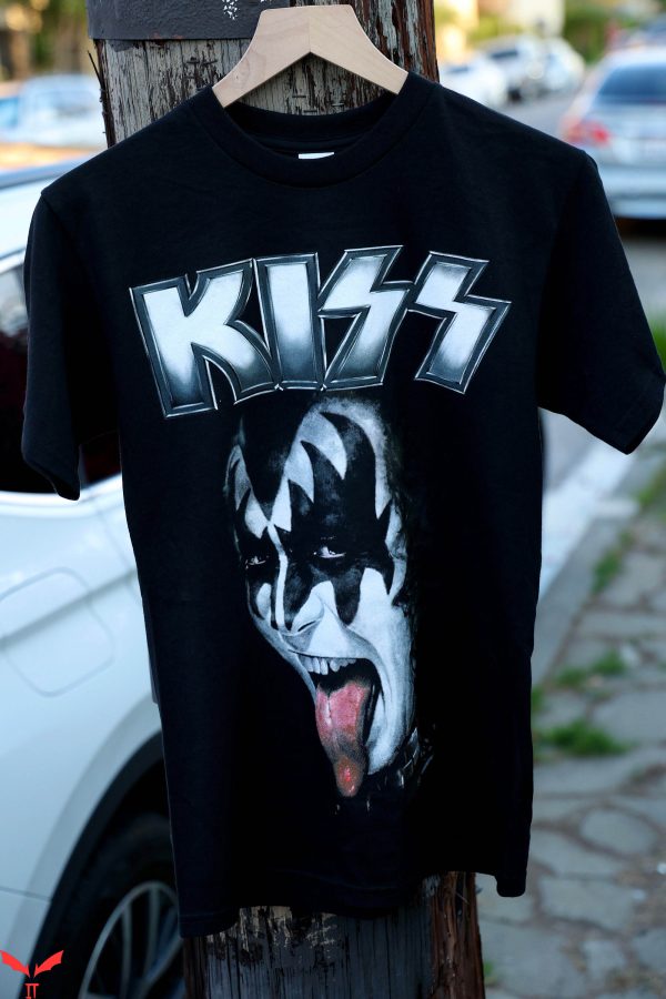 Kiss Vintage T-Shirt Black Art Face T-Shirt