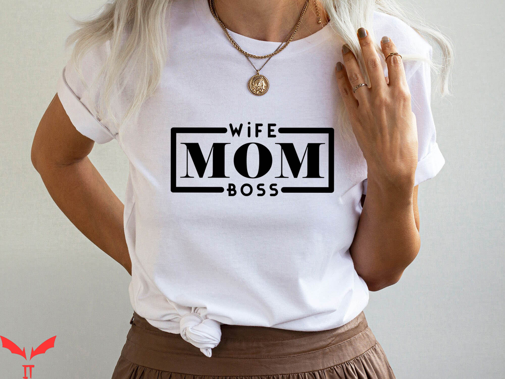 Mom Funny T-Shirt Wife Mom Boss Motherhood Mama Tee