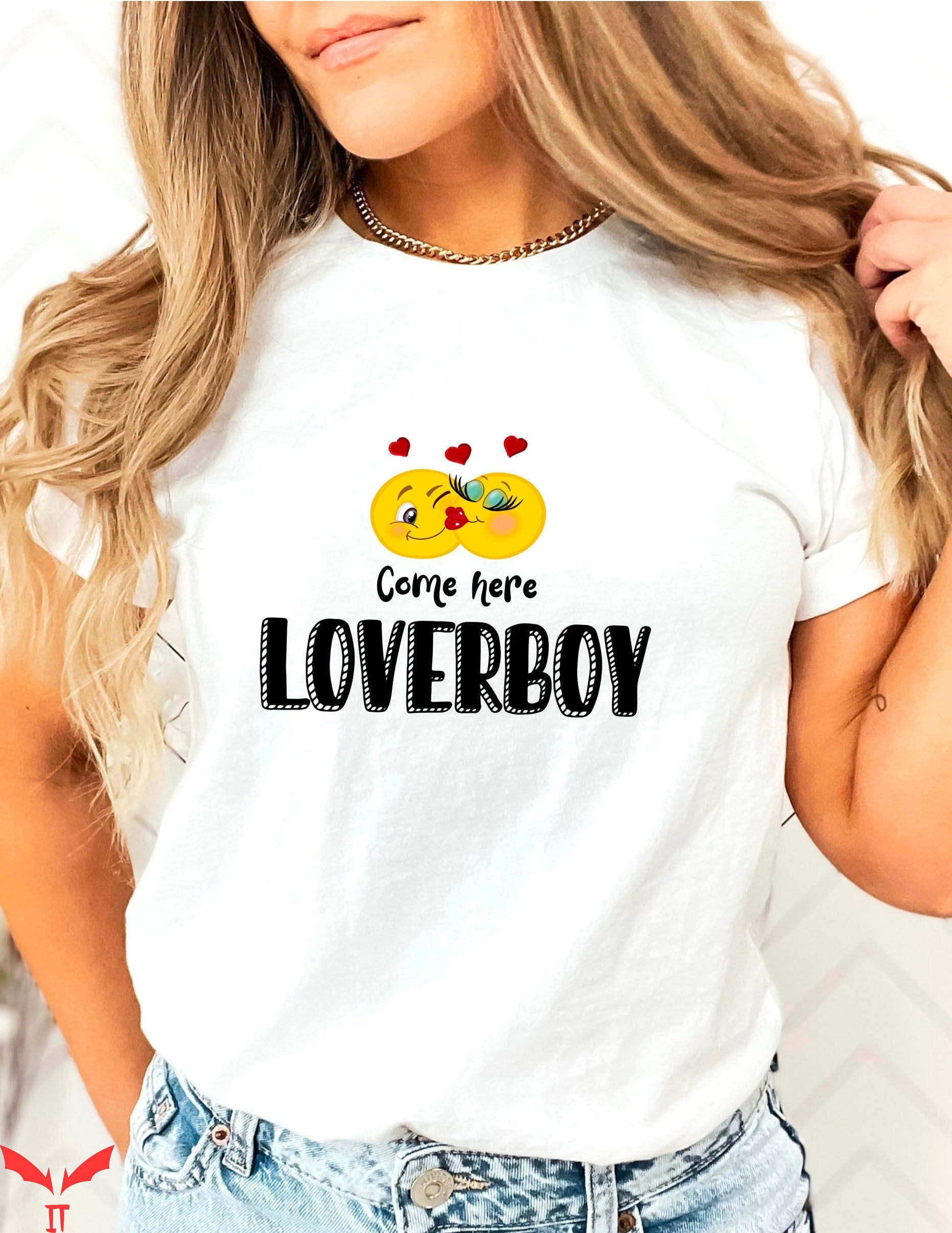 Loverboy T-Shirt Kissing Come Here Emoji Funny Cute Tee