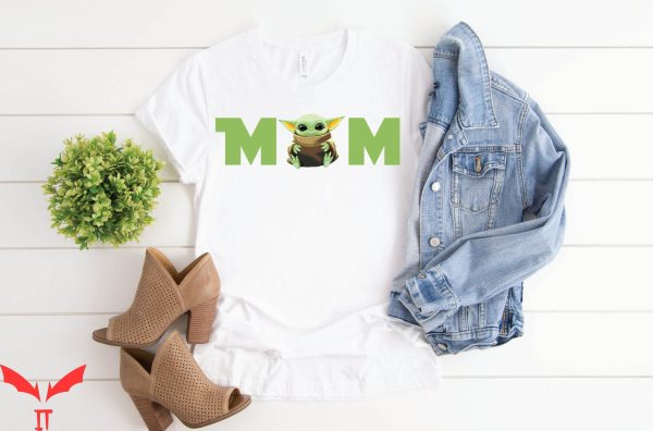 Star Wars Mom T-Shirt Baby Yoda Mom Disneyland Trendy Shirt