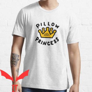 Pillow Princess T-shirt Golden Crown Lesbian Loving LGBT