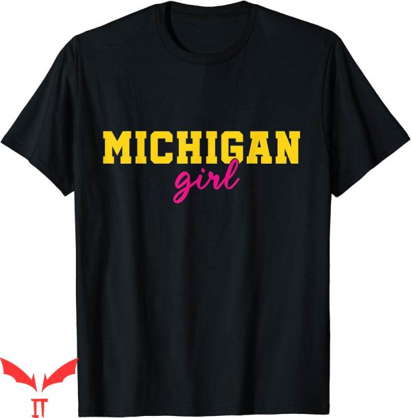 Michigan Vintage T-Shirt Fans Classic Girl Loves Me State