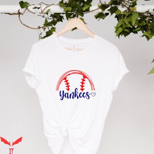 Vintage Yankee T-Shirt Yankees Fan Baseball Season Lover