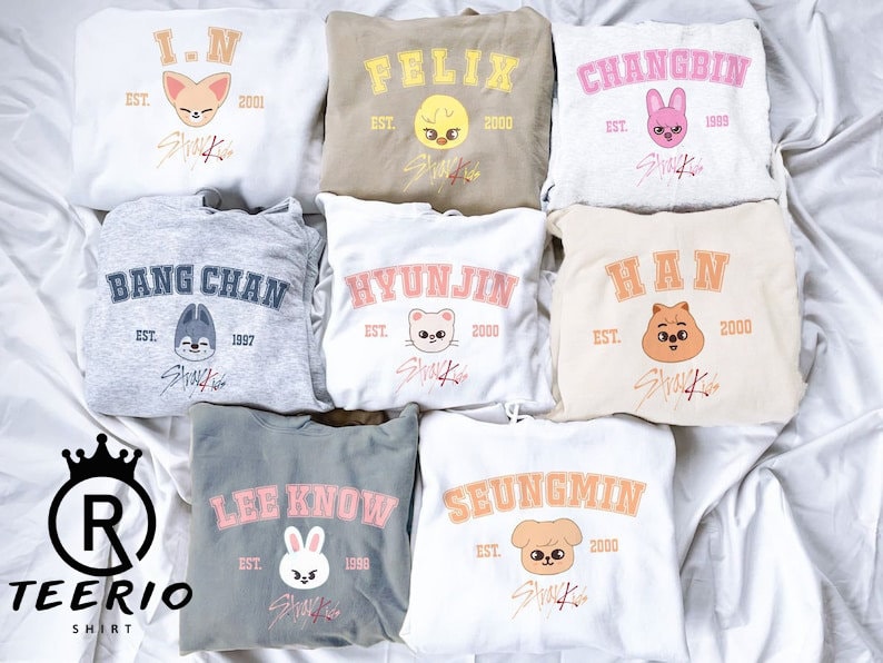 Stray Kids SKZOO Characters Sweatshirt Stray Kids SKZOO Characters Sweatshirt