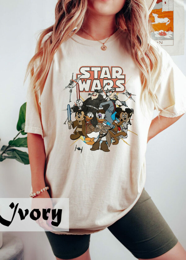 Vintage Disneyland 2023 Disney Star War Mickey And Friends Shirt