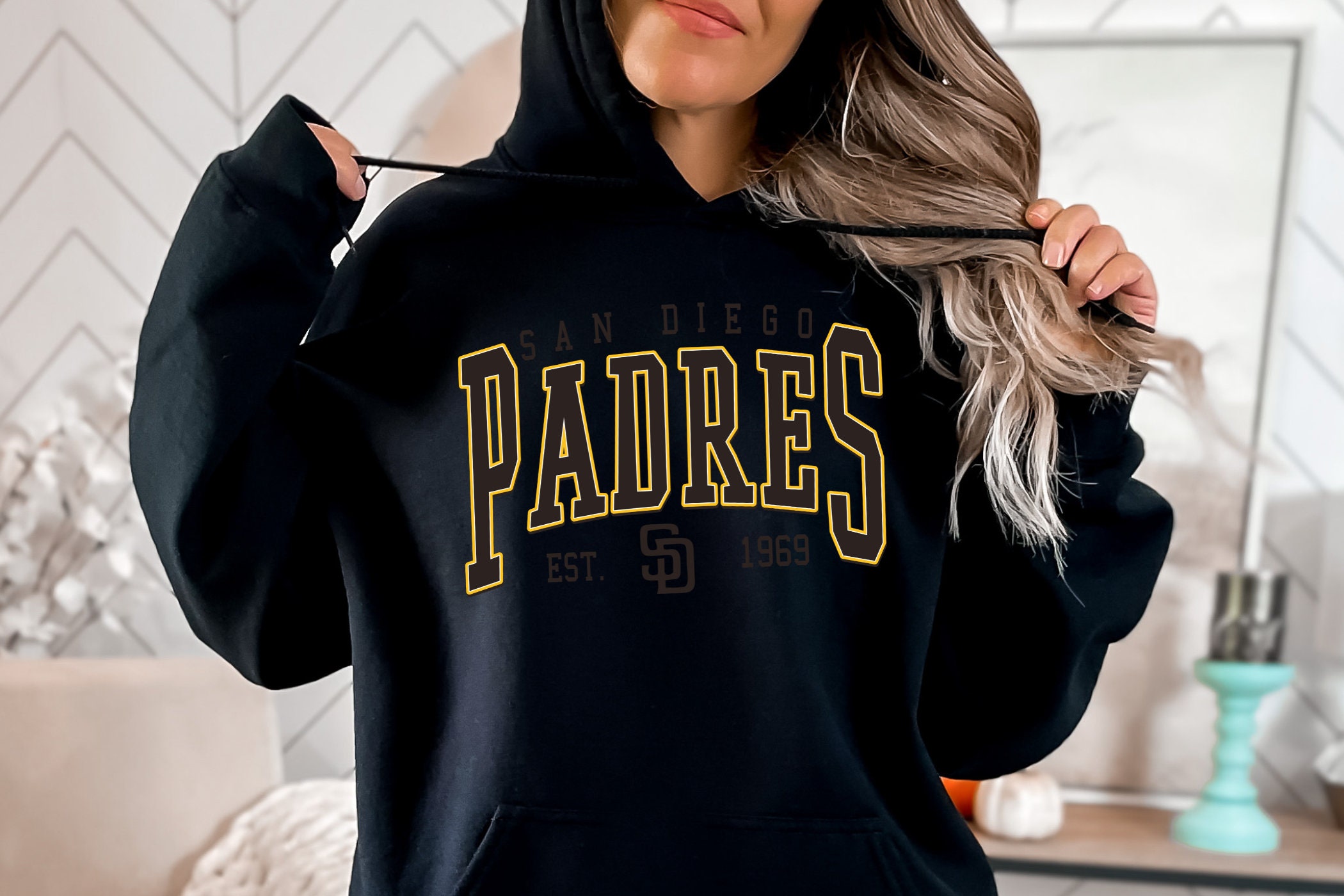 Vintage San Diego Padres Baseball Fan Sweatshirt Vintage San Diego Padres Baseball Fan Sweatshirt
