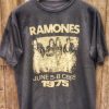 Ramones Vintage Band T Shirt – Apparel, Mug, Home Decor – Perfect Gift For Everyone