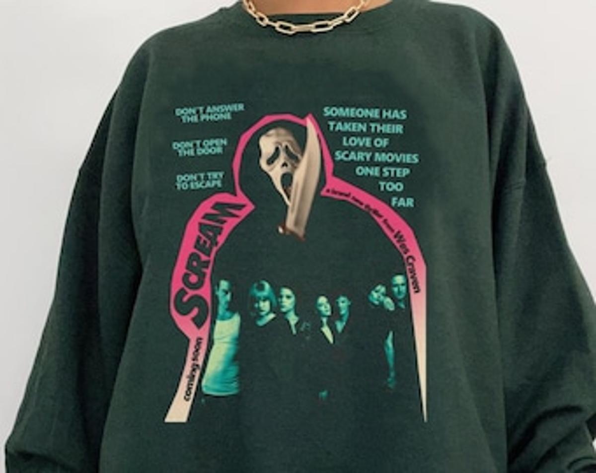 Scream Scary Movie Ghostface Graphic T-shirt - Apparel, Mug, Home Decor - Perfect Gift For Everyone Scream Scary Movie Ghostface Graphic T-shirt - Apparel, Mug, Home Decor - Perfect Gift For Everyone