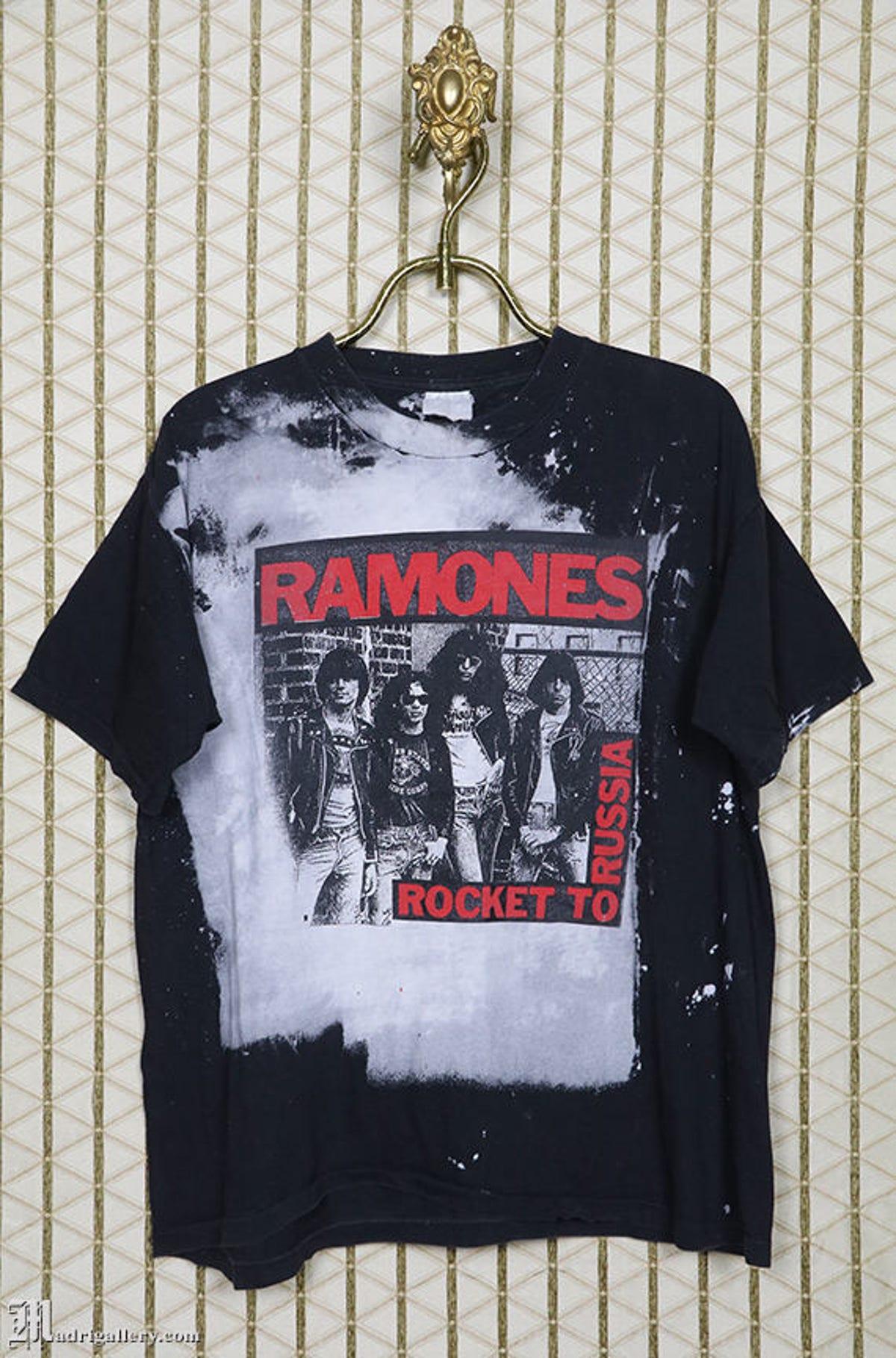 The Ramones Vintage Punk Rock T Shirt - Apparel, Mug, Home Decor - Perfect Gift For Everyone The Ramones Vintage Punk Rock T Shirt - Apparel, Mug, Home Decor - Perfect Gift For Everyone