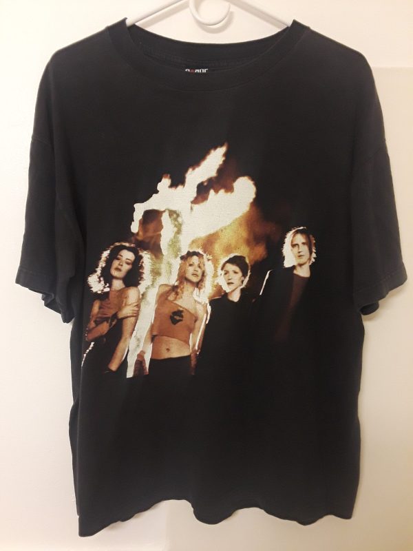 Vintage Hole Celebrity Skin Shirt – Apparel, Mug, Home Decor – Perfect Gift For Everyone