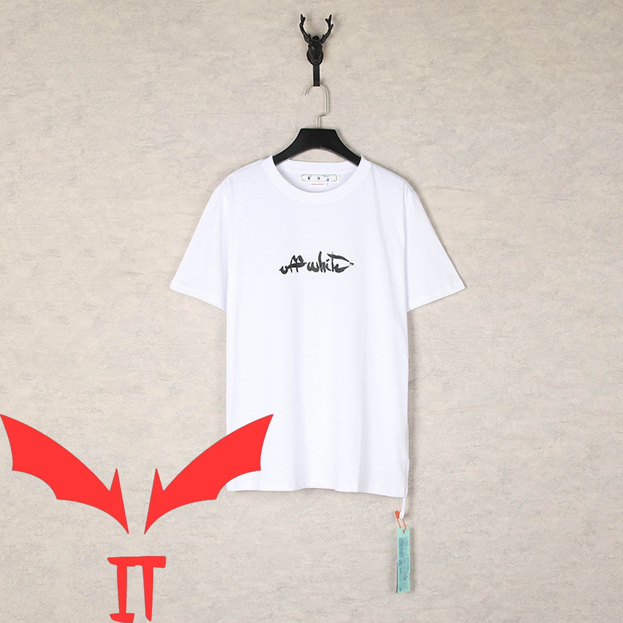 Off White T-Shirt Minimalist Logo Vintage Art With Arrow Off White T-Shirt Minimalist Logo Vintage Art With Arrow