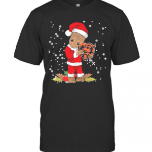 Santa Baby Groot Hug Chicago Bears Christmas T-Shirt