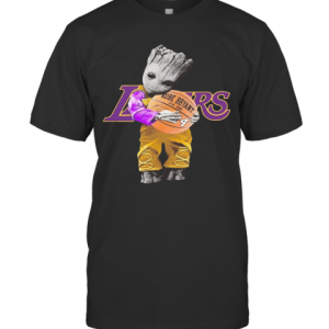 BABY GROOT LAKERS HUG KOBE BRYANT BASKETBALL SIGNATURE T-Shirt