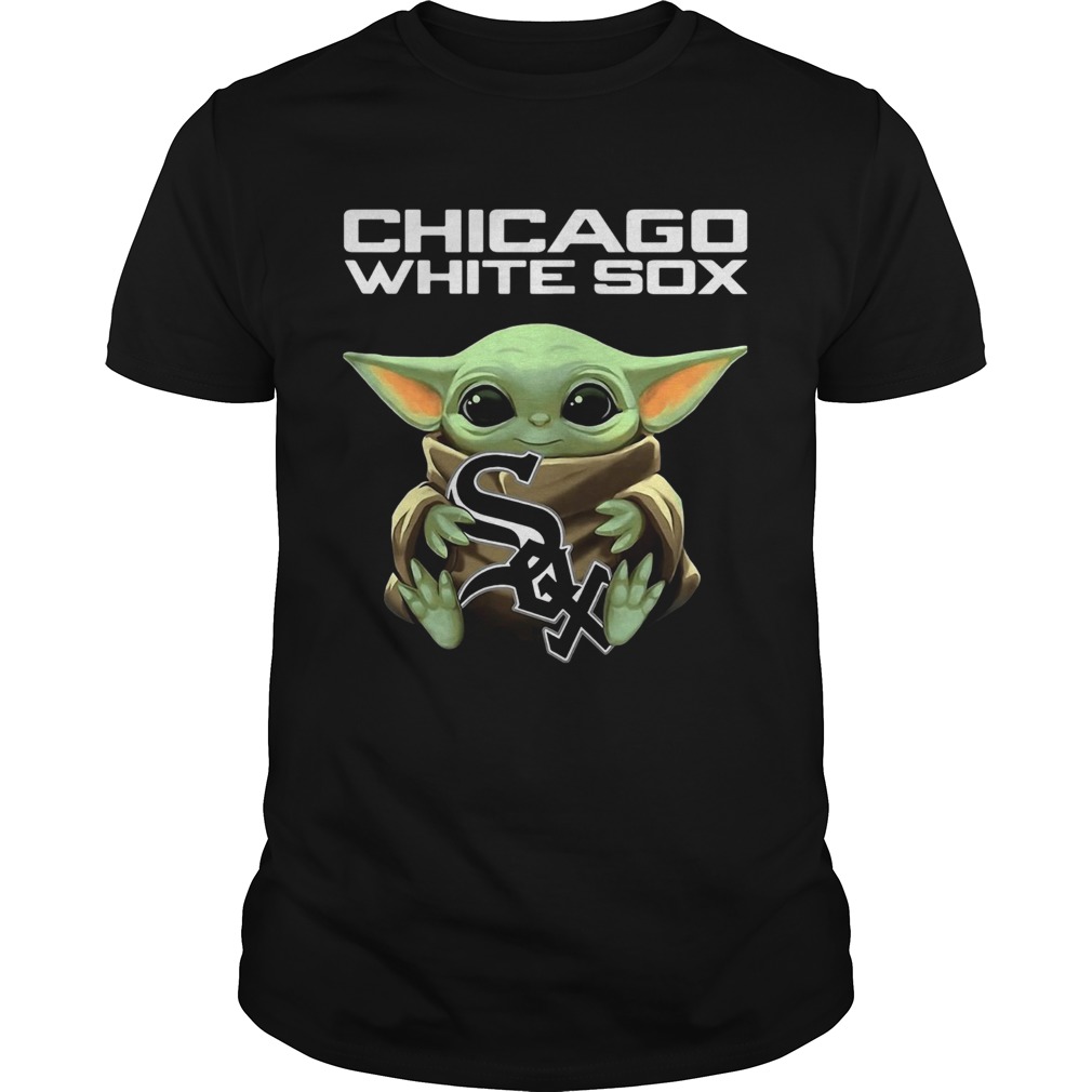 Baby Yoda Hug Chicago White Sox shirt Baby Yoda Hug Chicago White Sox shirt