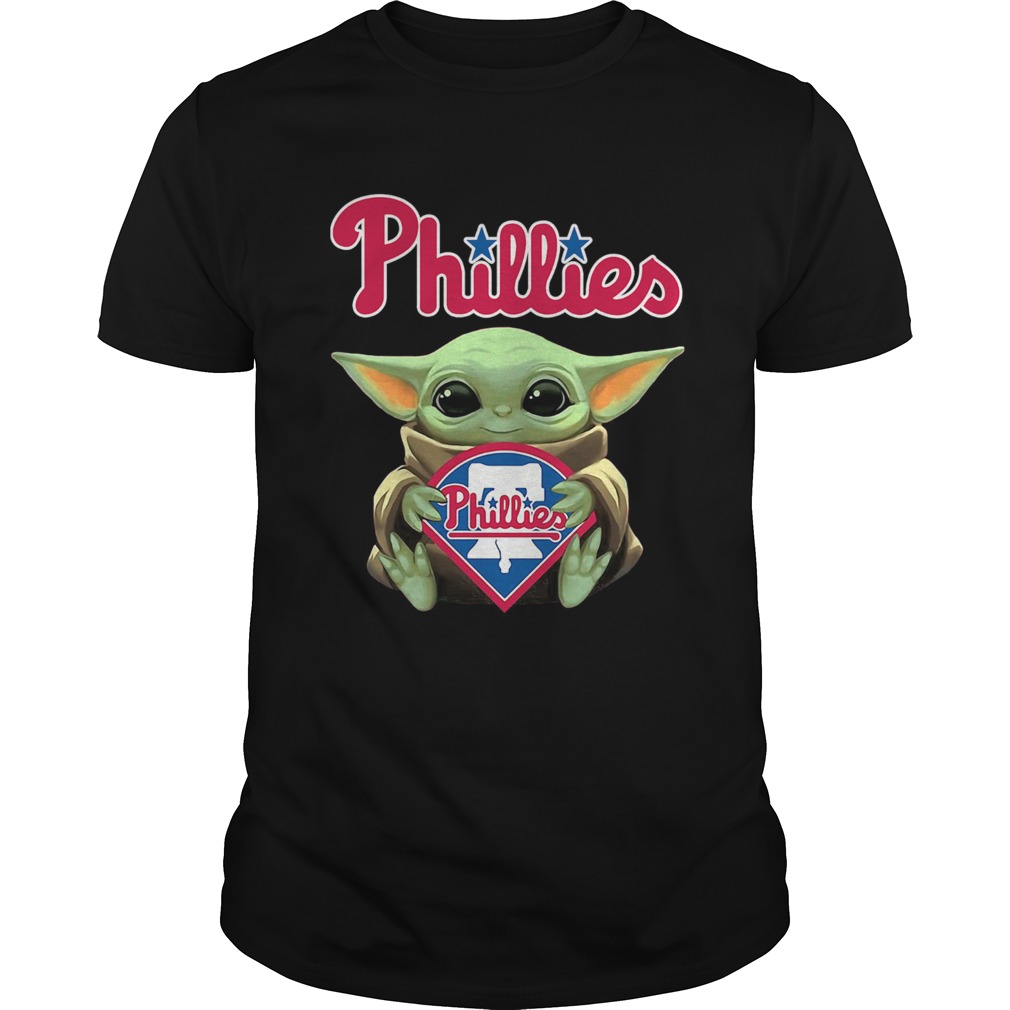 Baby Yoda Hug Philadelphia Phillies shirt Baby Yoda Hug Philadelphia Phillies shirt