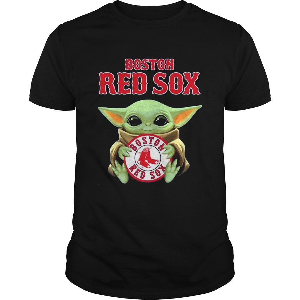 Baby Yoda hug Boston Red Sox The Mandalorian shirt Baby Yoda hug Boston Red Sox The Mandalorian shirt