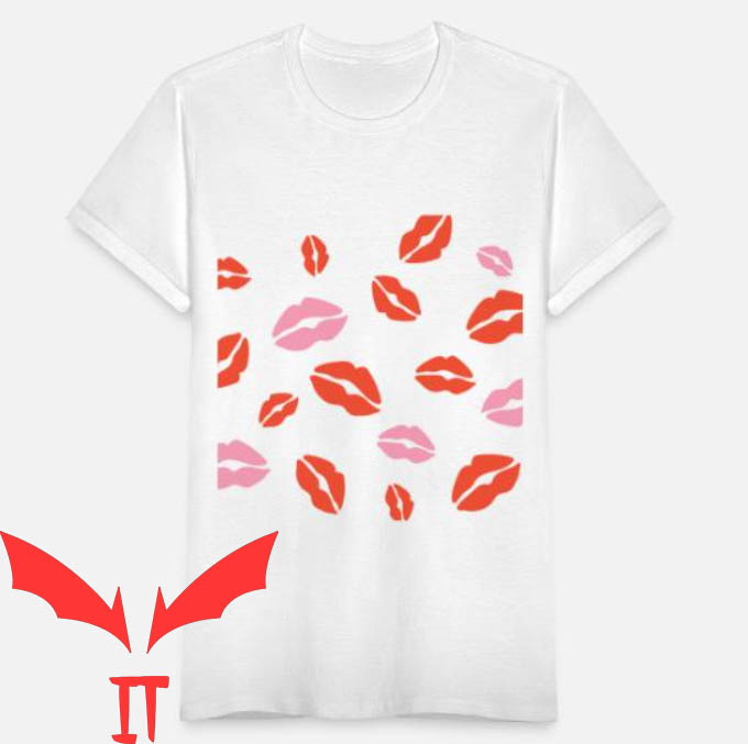Margiela Kiss T-shirt Girlfriend Makes Margiela Kiss T-shirt Margiela Kiss T-shirt Girlfriend Makes Margiela Kiss T-shirt