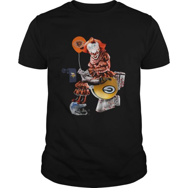 Pennywise Chicago Bears sitting toilet Green Bay Packers shirt