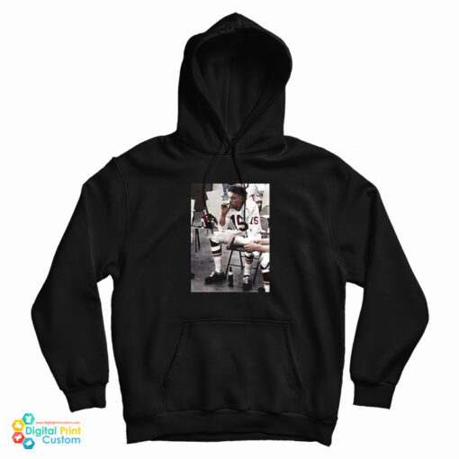 Kansas City Chiefs Patrick Mahomes Smokin And Beer Hoodie Kansas City Chiefs Patrick Mahomes Smokin And Beer Hoodie