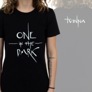 TVINNA One in the dark Girls T-shirt