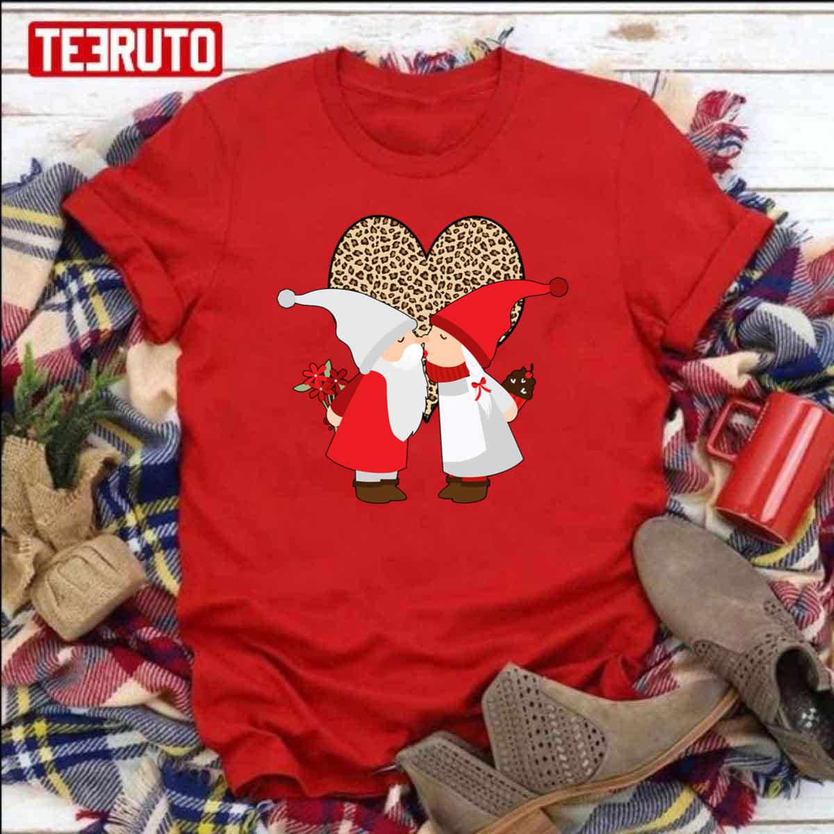 Kissing Gnome Couple Leopard Animal Print Unisex Sweatshirt Kissing Gnome Couple Leopard Animal Print Unisex Sweatshirt