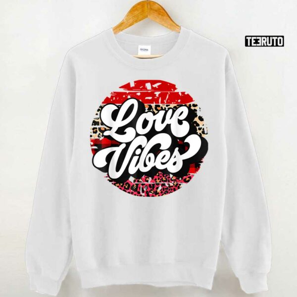 Leopard Vintage Love Vibes Couple Valentine Day Matching Unisex Hoodie