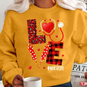 Love Nurselife Valentine Leopard Plaid Heart Unisex T-Shirt