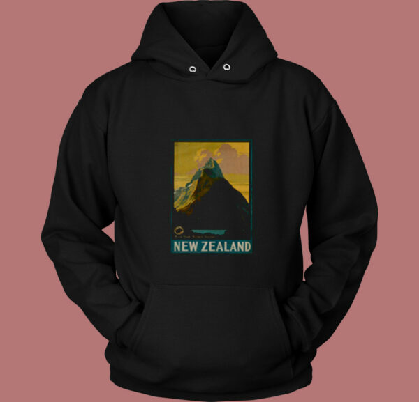 Vintage New Zealand Mitre Peak Mountain 80s Hoodie