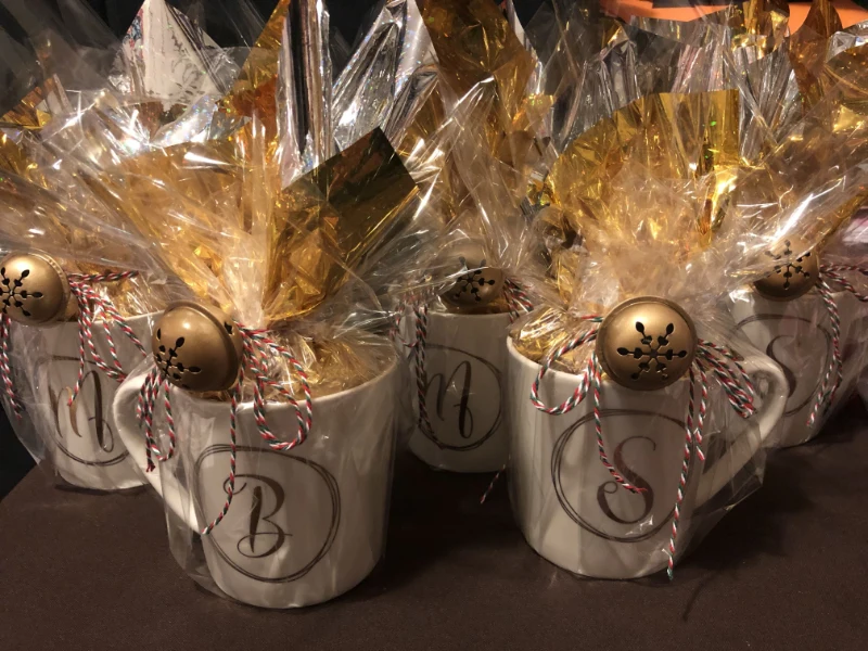 How To Wrap Coffee Mugs For Gifts: A Step By Step Guide 2 How to wrap coffee mugs for gifts