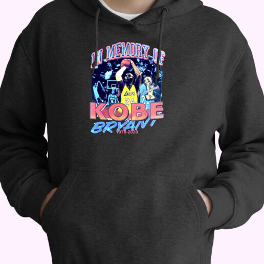 Rip Kobe Tee In Memory Of Kobe Bryant 1978 2020 Essential Hoodie Rip Kobe Tee In Memory Of Kobe Bryant 1978 2020 Essential Hoodie