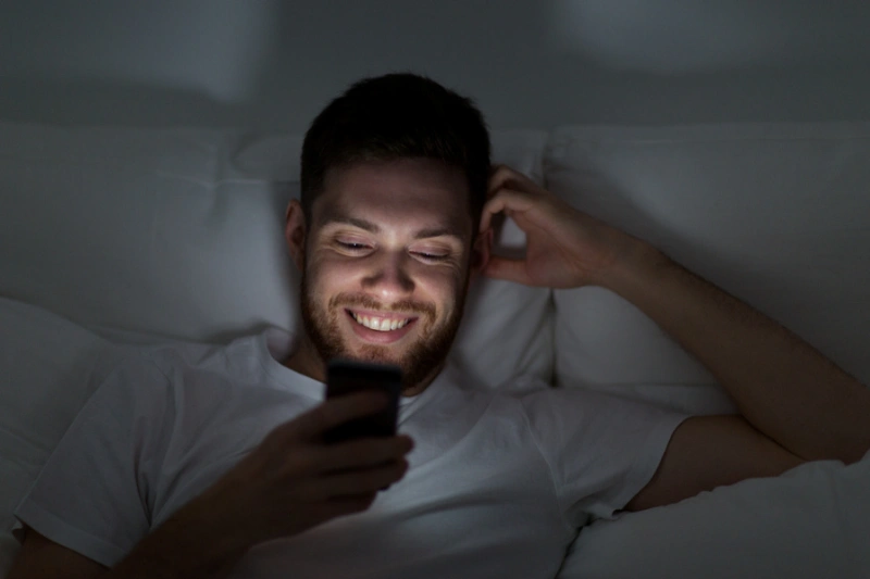 220 Good Night Message for Him: The Perfect Way to End the Day 4 good night message for him