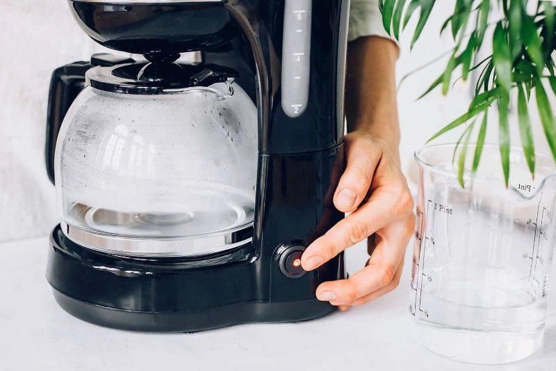 How to Clean a Classic Coffee Pot? A Step-by-Step Guide 8 How to clean a classic coffee pot?