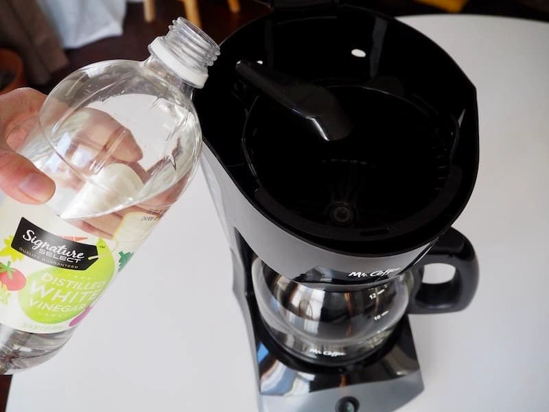 How To Clean A Coffee Carafe: Ensuring Your Brew Is Always Fresh 11 How to clean a coffee carafe?