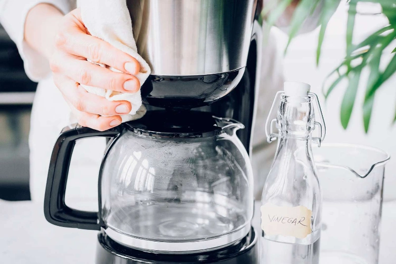 How To Clean A Coffee Carafe: Ensuring Your Brew Is Always Fresh 15 How to clean a coffee carafe?