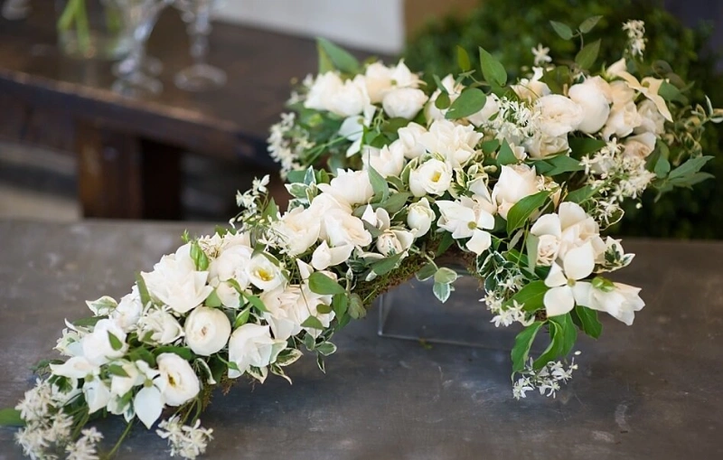 Heartfelt Messages: Short Verses for Funeral Flower Cards 7 short verses for funeral flower cards