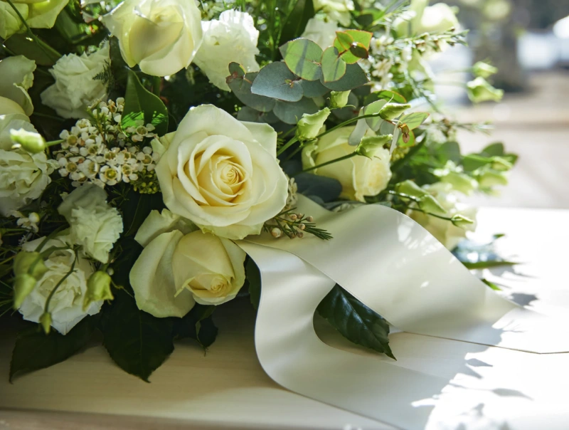 Heartfelt Messages: Short Verses for Funeral Flower Cards 8 short verses for funeral flower cards