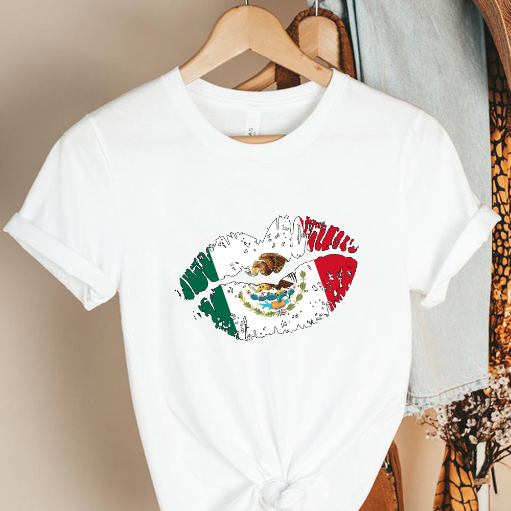 Mexico flag - Mexican woman lip Mexico flag - Mexican woman lip
